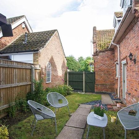 Cosy Cottage Old Clee Exterior foto